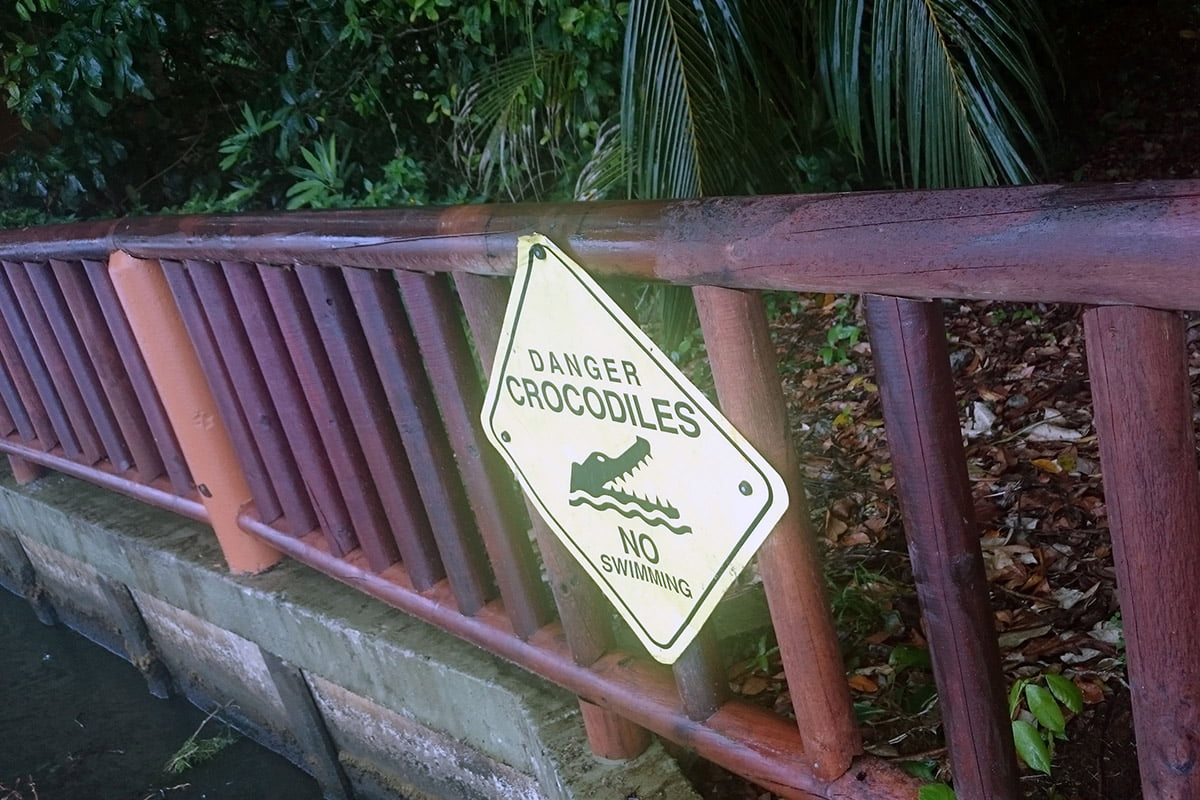 Beware of crocodiles sign, Tortuguero | Snappy Travels